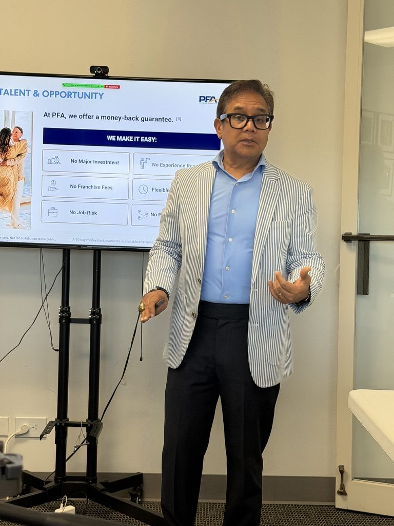 Leading a financial education workshop